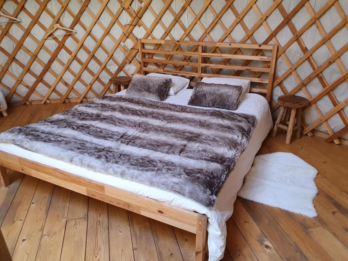 La Yourte Au Pays Des Rennes Erezee Экстерьер фото